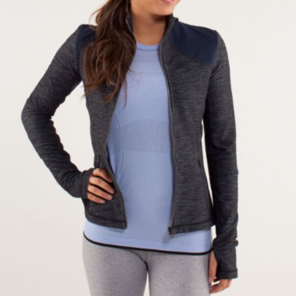Lululemon Forme Jacket Size 6 Slub Denim Inkwell Athletic Athleisure Yoga - Picture 2 of 13